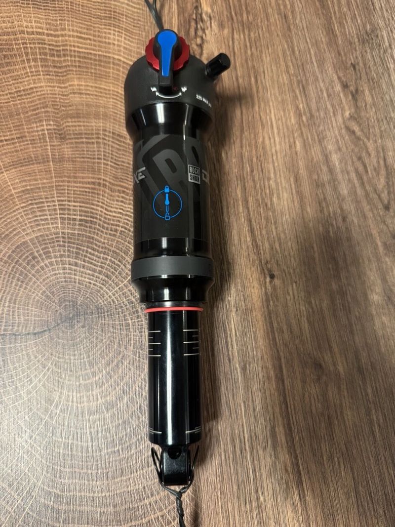 Nový Rock Shox Deluxe Select+ Debonair 230x60 se zamykáním