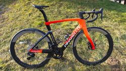 Prodám úplně nové Pinarello Dogma F25 | Dura Ace Di2 2x12 