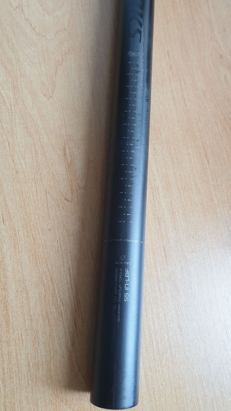 Prodám karbonovou sedlovku specialized s-works carbon post