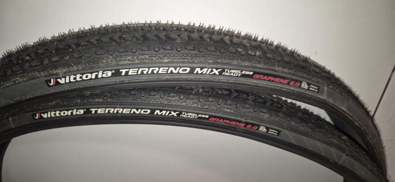 Vittoria Terreno MIX 700x33