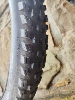 Bontrager XR4 Team Issue MTB ČERNÁ 29" x 3.0"