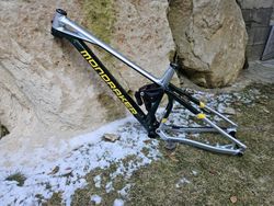 Mondraker Superfoxy R 2023