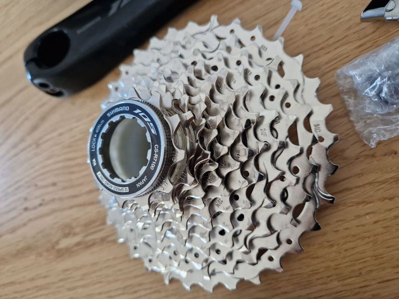 Shimano 105 Di2 12sp (R7170)