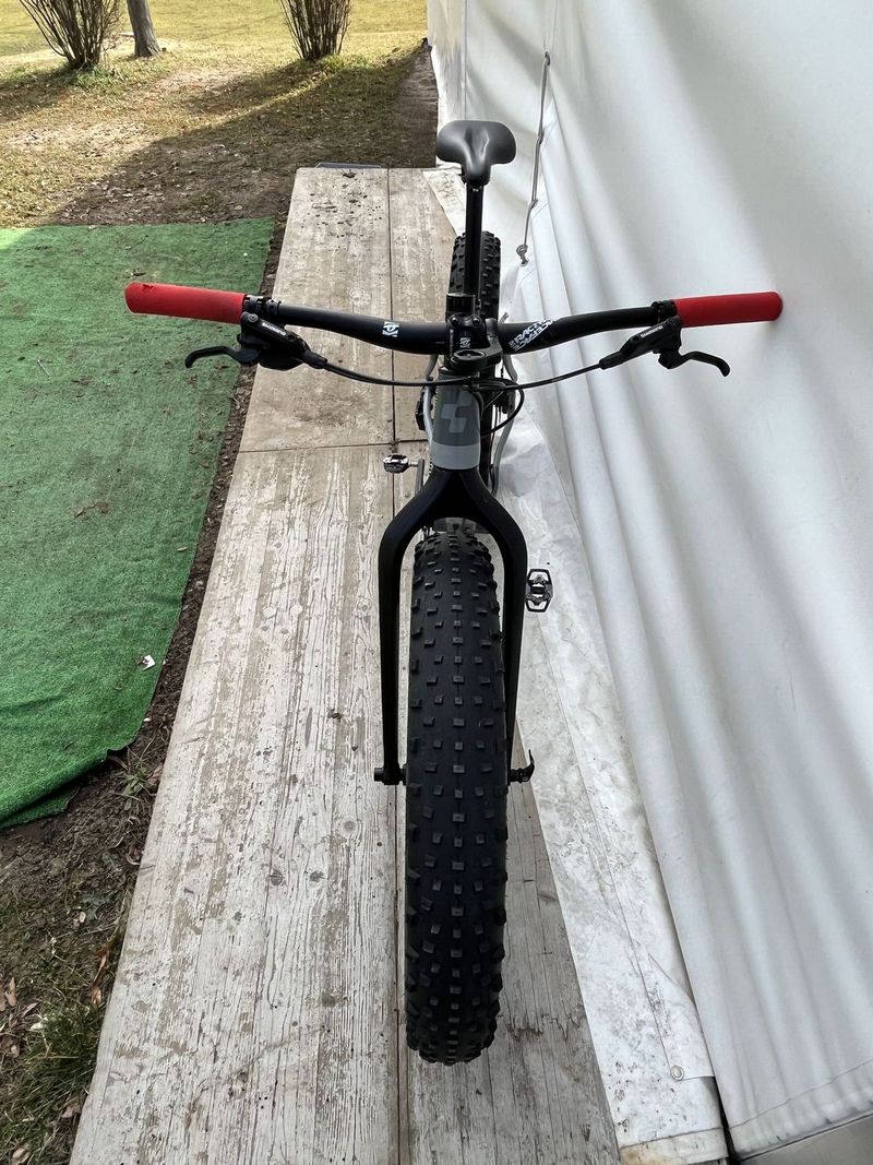 Prodám Fatbike - dělník + zábavné a odolné kolo