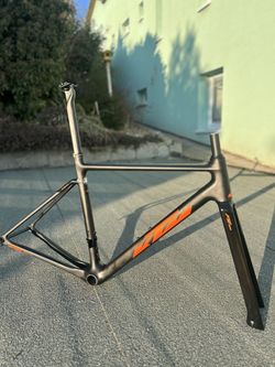 Nový rám KTM Revelator Alto Sonic (možnost osazení rámu dle domluvy)