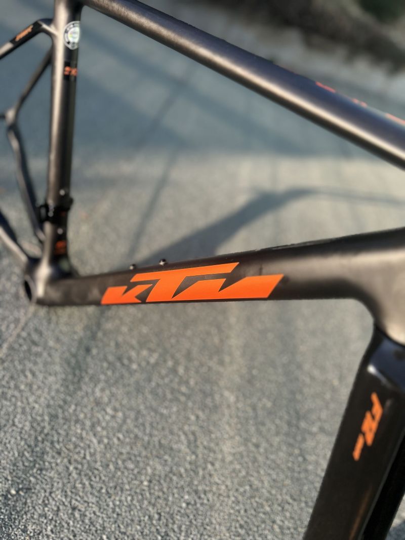 Nový rám KTM Revelator Alto Sonic (možnost osazení rámu dle domluvy)