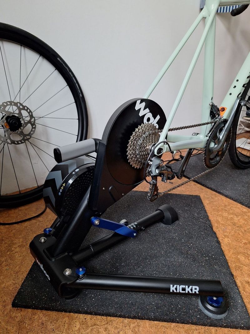 Wahoo Kicker V6 s Canyon Endurace AL 6