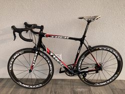 Trek Madone 60, Cosmic