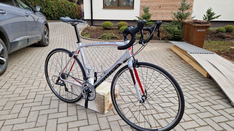 Silniční kolo Specialized Allez sport 