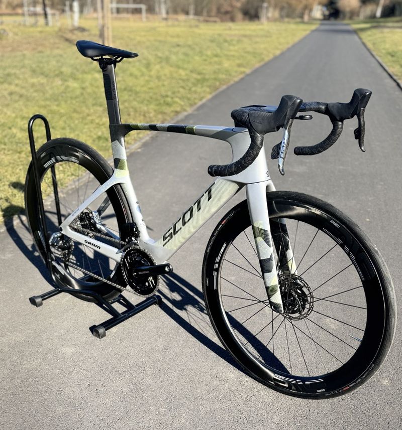 Scott Foil RC, Enve, Sram Red AXS