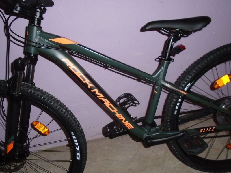 Juniorské MTB: ROCK MACHINE BLIZZ 27 HD, vel. S“. 