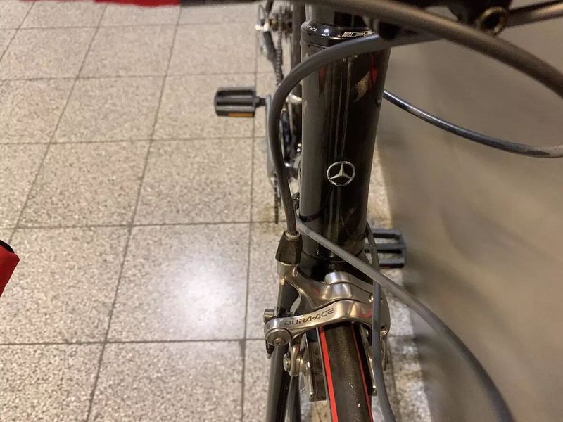 Mercedes Benz karbonové silniční kolo z limitované edice. 31/199. Dura Ace. Výměna za kolo Morati.