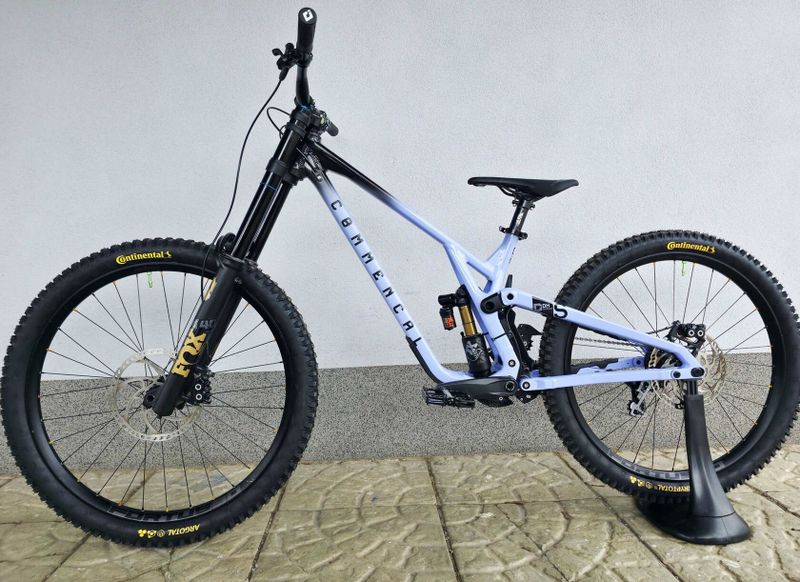 Downhill kolo Commencal SUPREME DH V5 - LIGHT PURPLE / BLACK 2024 29"/27.5"