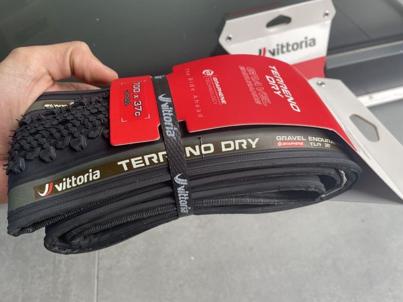 Vittoria Terreno Dry 37mm