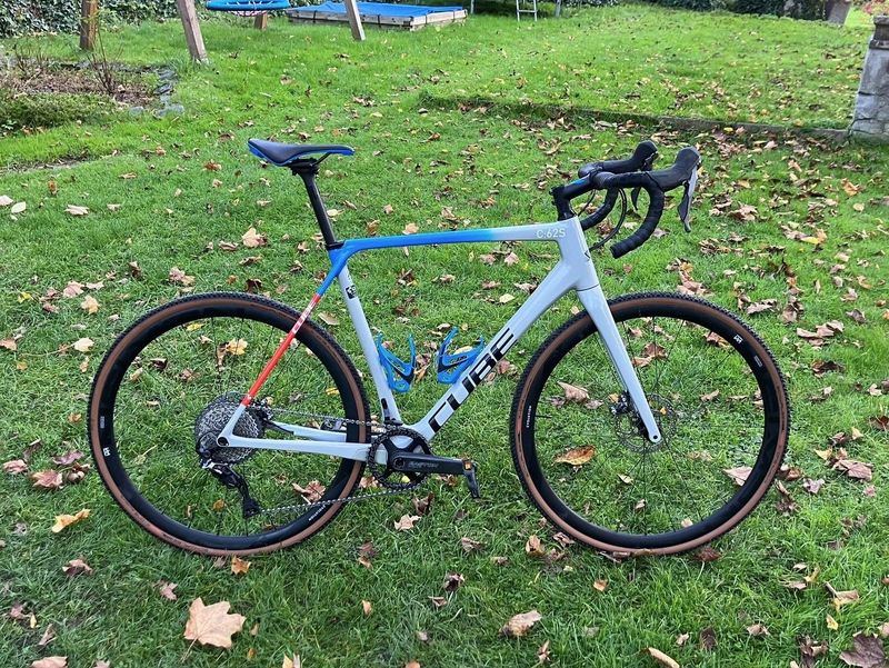 Cube Cross Race C:62 SL carbon vel. 58