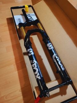 FOX Float 38 Factory Kashima Evol Grip2 VVC 2024 29" Black/Silver