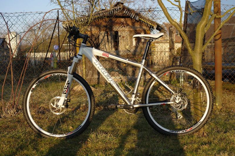 Trek 6700