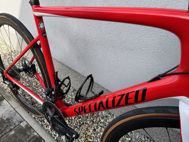 Specialized Tarmac SL6 Disc, vel. 58, po mnoha upgradech