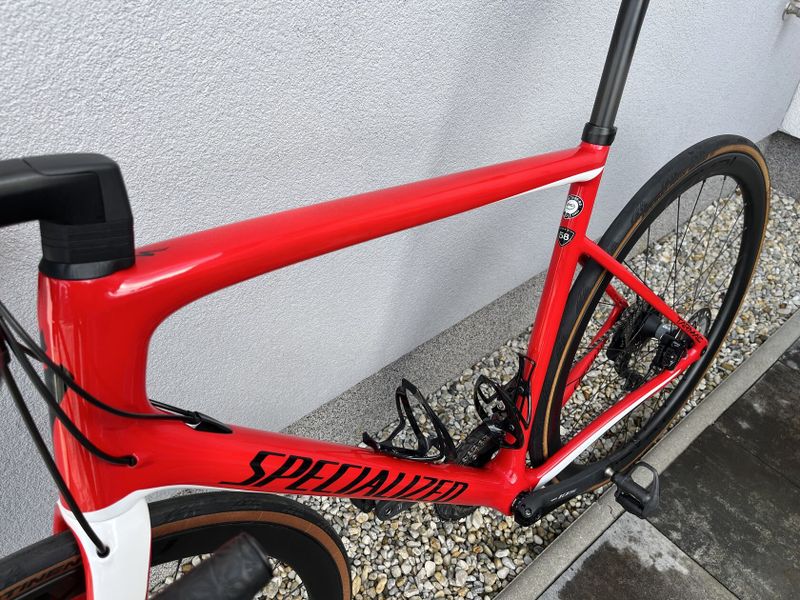 Specialized Tarmac SL6 Disc, vel. 58, po mnoha upgradech