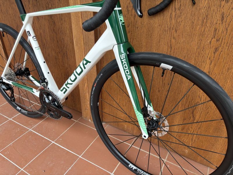 SUPERIOR X-ROAD 9.3 - ŠKODA - karbonový speciál - SHIMANO 2 x 12 - vel. 56 cm (L) - NOVÉ