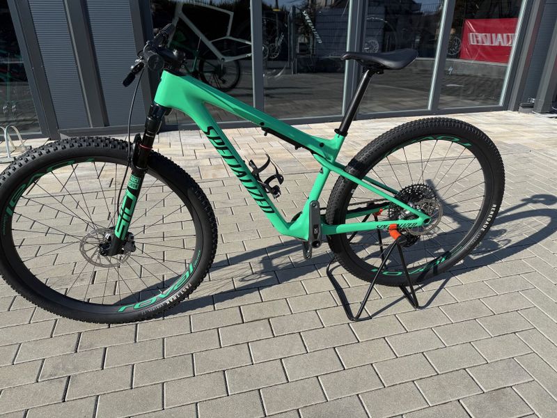 Specialized Epic Expert World Cup velikost M