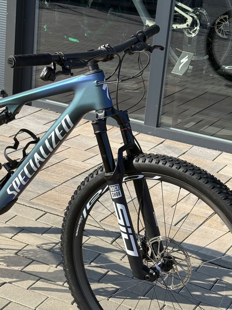 Specialized Epic 8 Pro 2025 velikost L, zánovní, pouze vyzkoučené kolo.