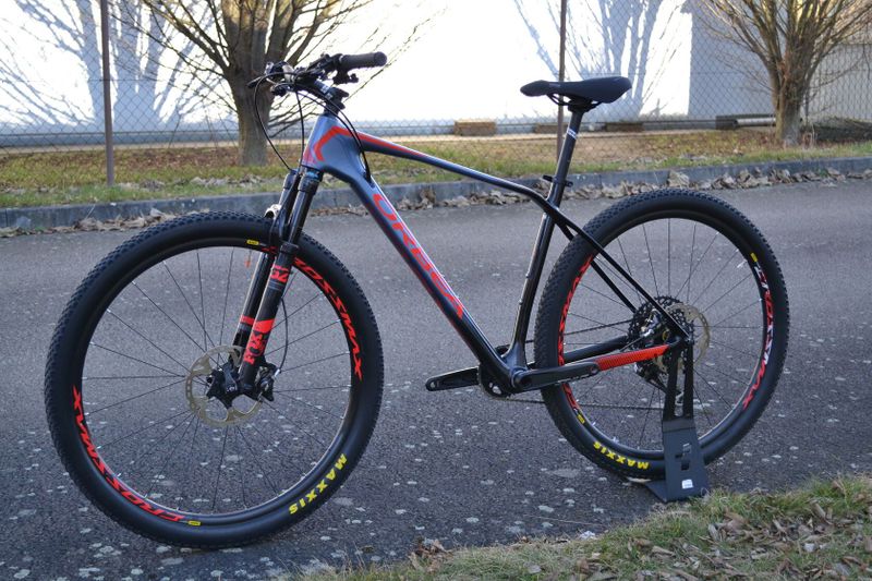 Orbea Alma M25 Carbon (L)