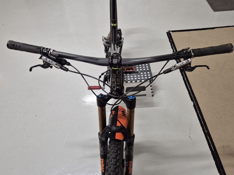 Prodám kvalitní HT Enduro/Freeride bike Dartmoor Hornet L,