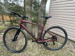 Trekingové kolo Specialized 2022 Sirrus X 3.0