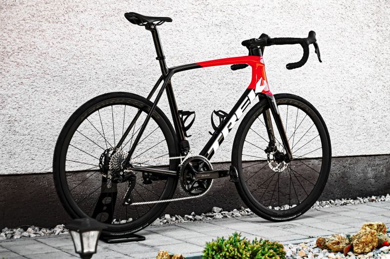 Trek Emonda SL6 Shimano Di2 2x12, Bontrager Aeolus Carbon 