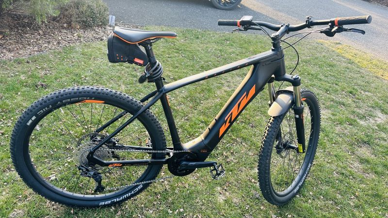 KTM Macina Team 293