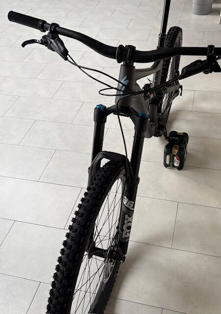 Specialized Status 160 vel. L, FOX Float vidle a tlumič, lehce jeté, mullet 27,5/29"