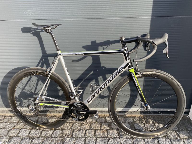 Cannondale SuperSix Evo Hi-Mod vel.58 s koly ENVE a Chris King