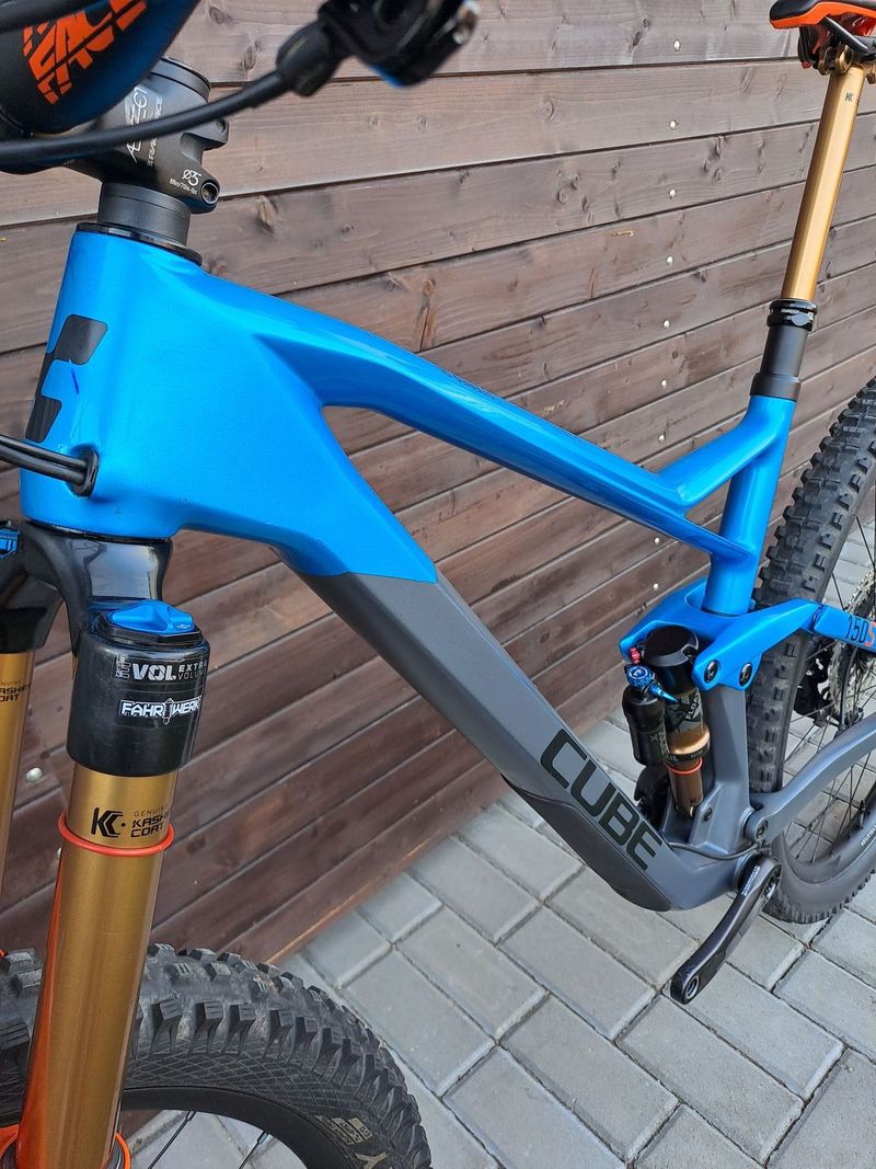 Zánovní TOP enduro kolo Cube Stereo / velikost L / Bez škrábanců, málo jeté / Komplet FOX po repasu