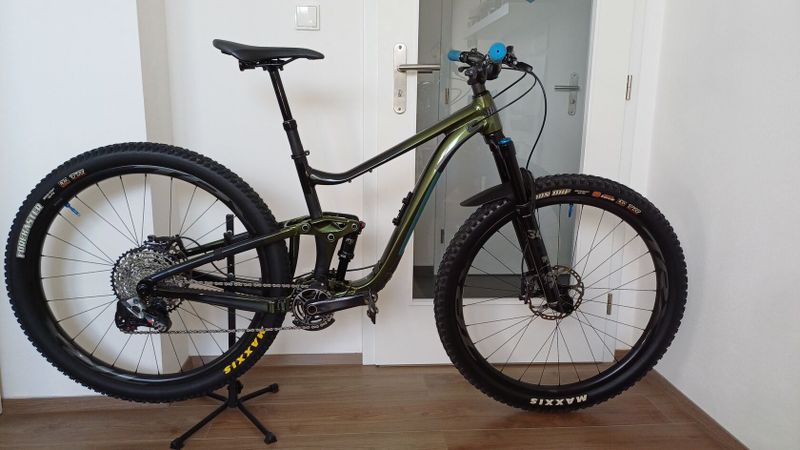 Giant Trance 1 29