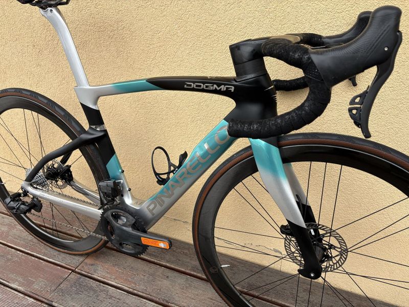 Pinarello Dogma F, 2024