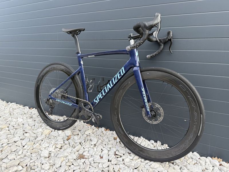 Silniční kolo Specialized Allez + Campagnolo Ekar, Bora WTO 60