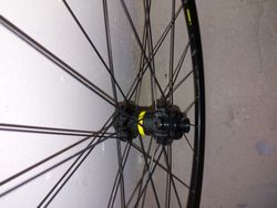 Mavic Allroad Disc 700 - přední kolo