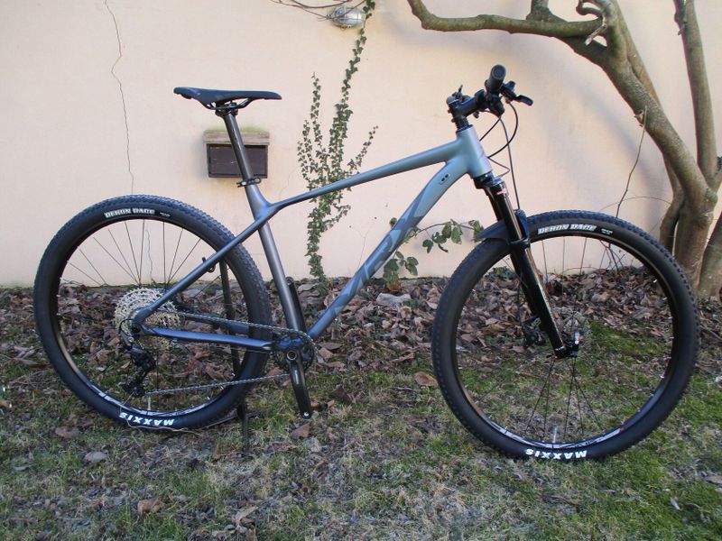 Nové 29" kolo MRX ER25 19,5", vidlice Suntour Raidon air, Shimano Deore 1x12, BOOST pevné osy