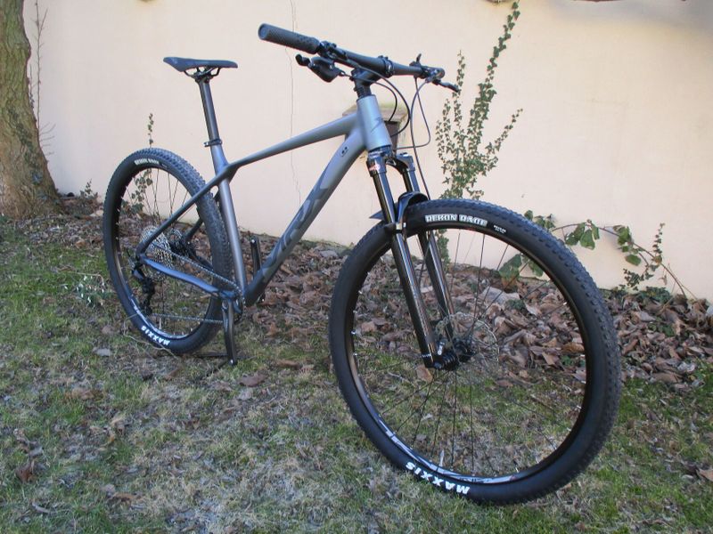 Nové 29" kolo MRX ER25 19,5", vidlice Suntour Raidon air, Shimano Deore 1x12, BOOST pevné osy