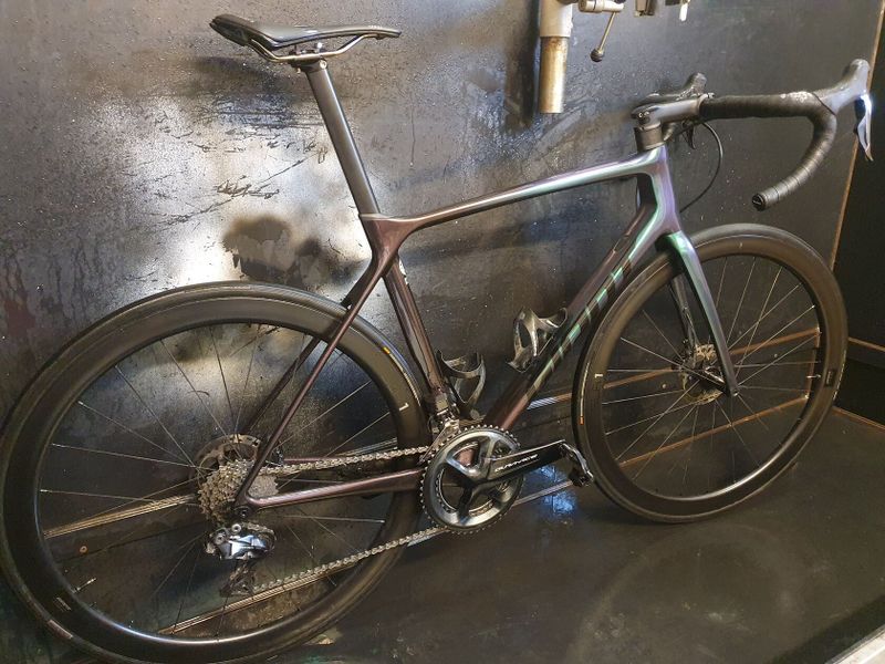 Giant TCR Advanced Pro, Dura Ace Di2, velikost ML