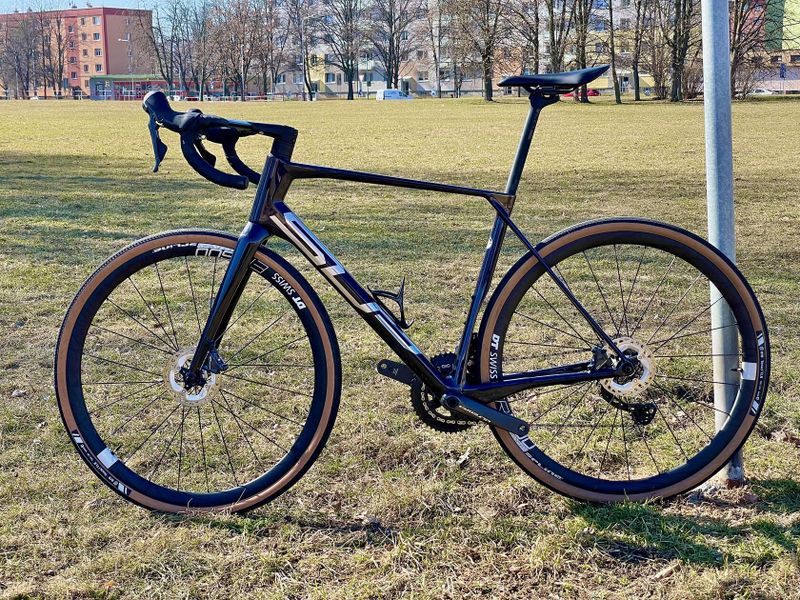 Silniční kolo / gravel SUPERIOR X-Road Team Issue