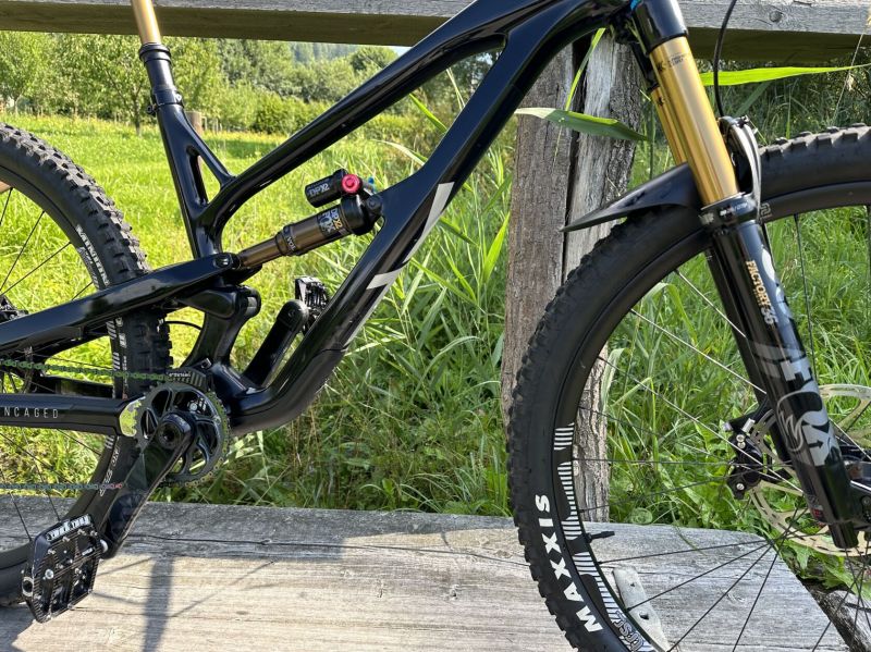 Trailové kolo YT Jeffsy Pro Race 29