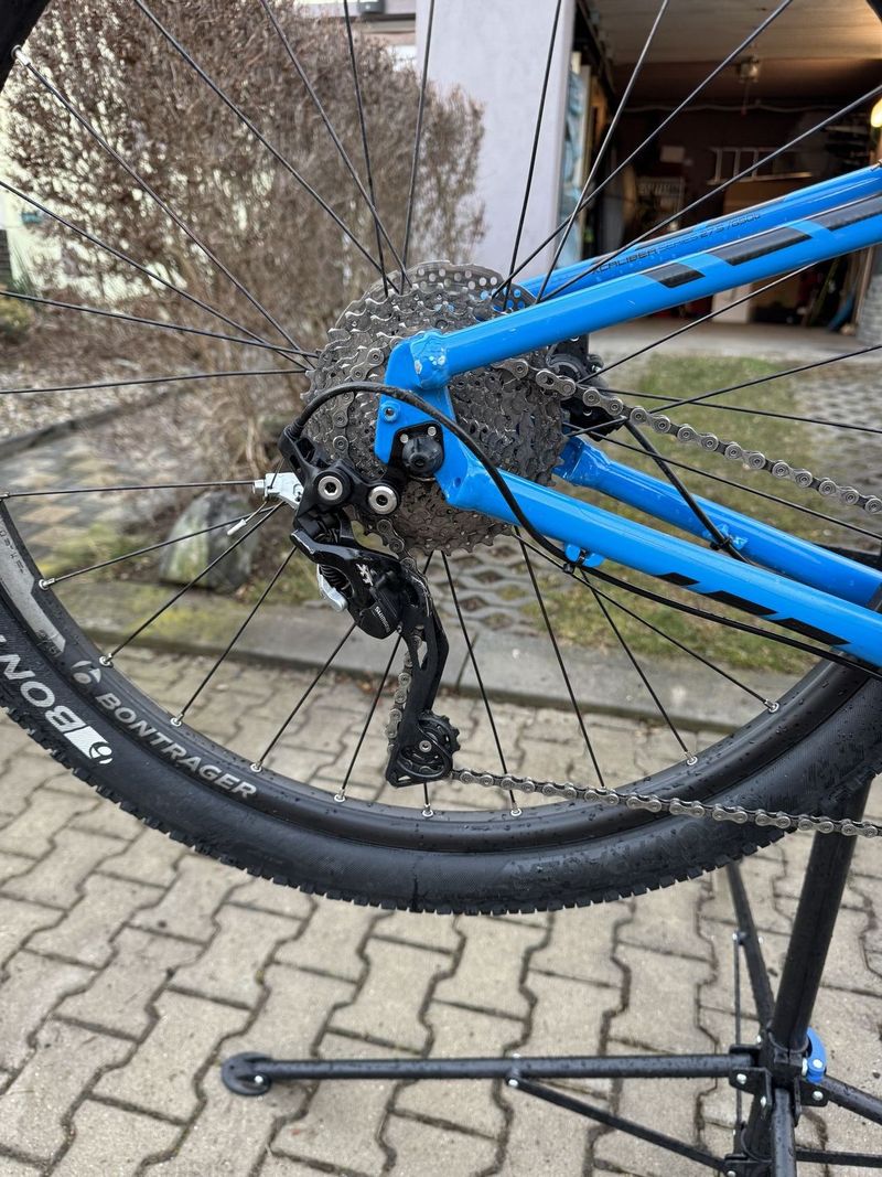 Trek XCALIBER 9