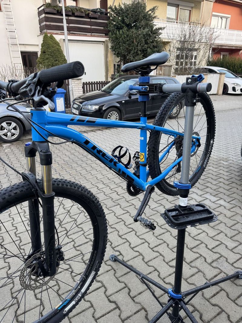 Trek XCALIBER 9