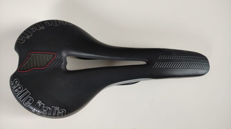 Sedlo Selle Italia Flite Flow magnese