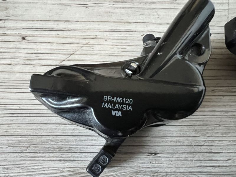 Shimano Deore BR-M6120, 4-píst + kotouč SM-RT 64 180mm