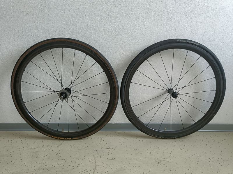 Duke Bacarra 35 (fixed-gear; clincher)