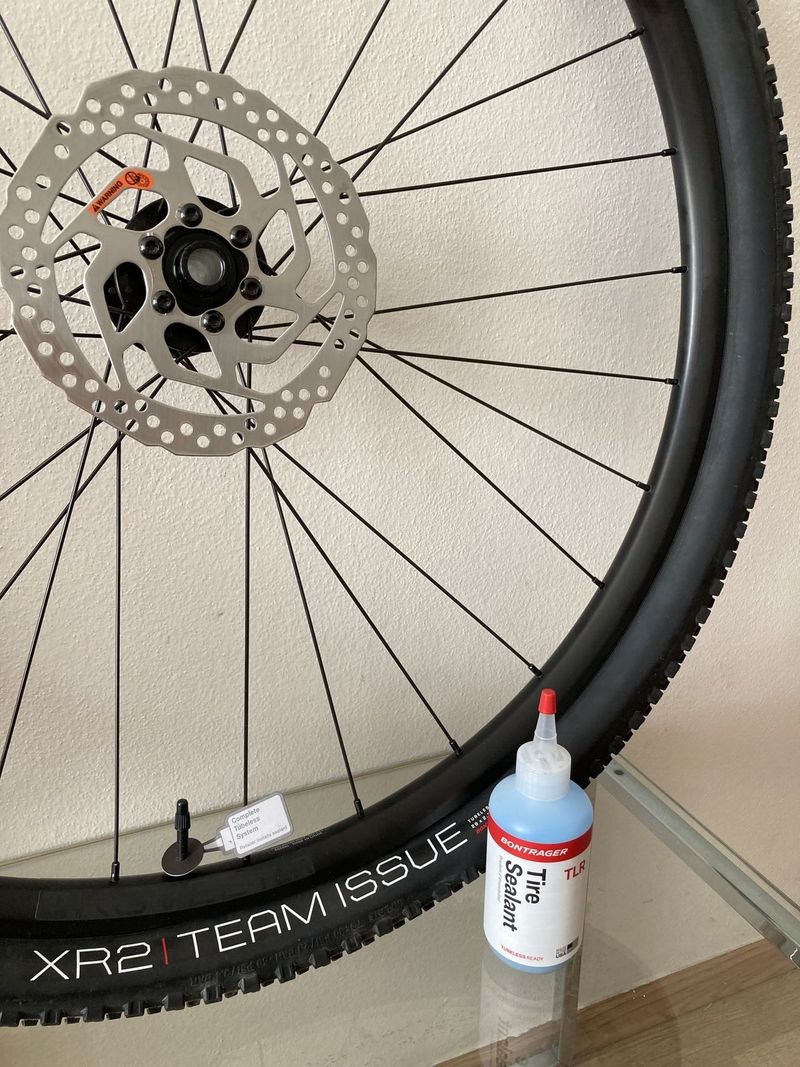 Nové BONTRAGER Kovee TLR 29" x 2.20