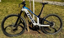 TREK POWERFLY FS 7 Crystal White/Alpine-Dark Blue